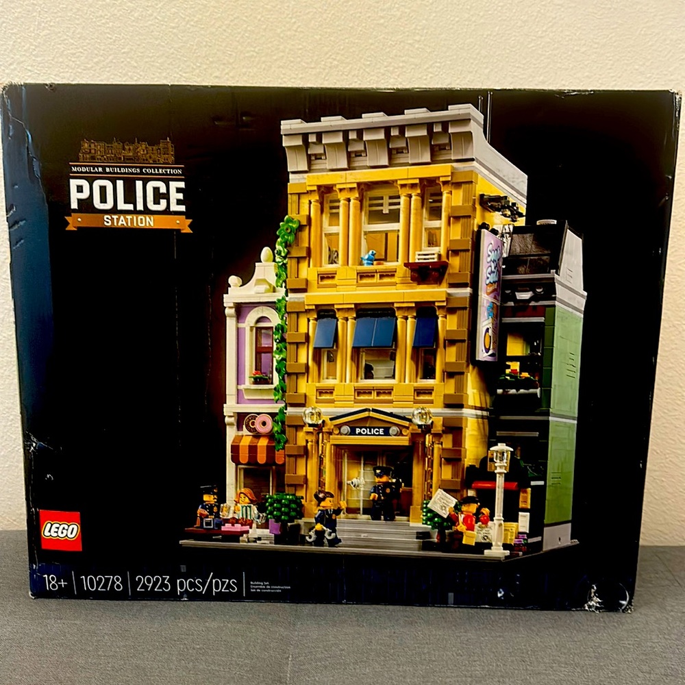 (SOLD on FB) Police Station Lego Modular Building. New in Box. Sold Out!
